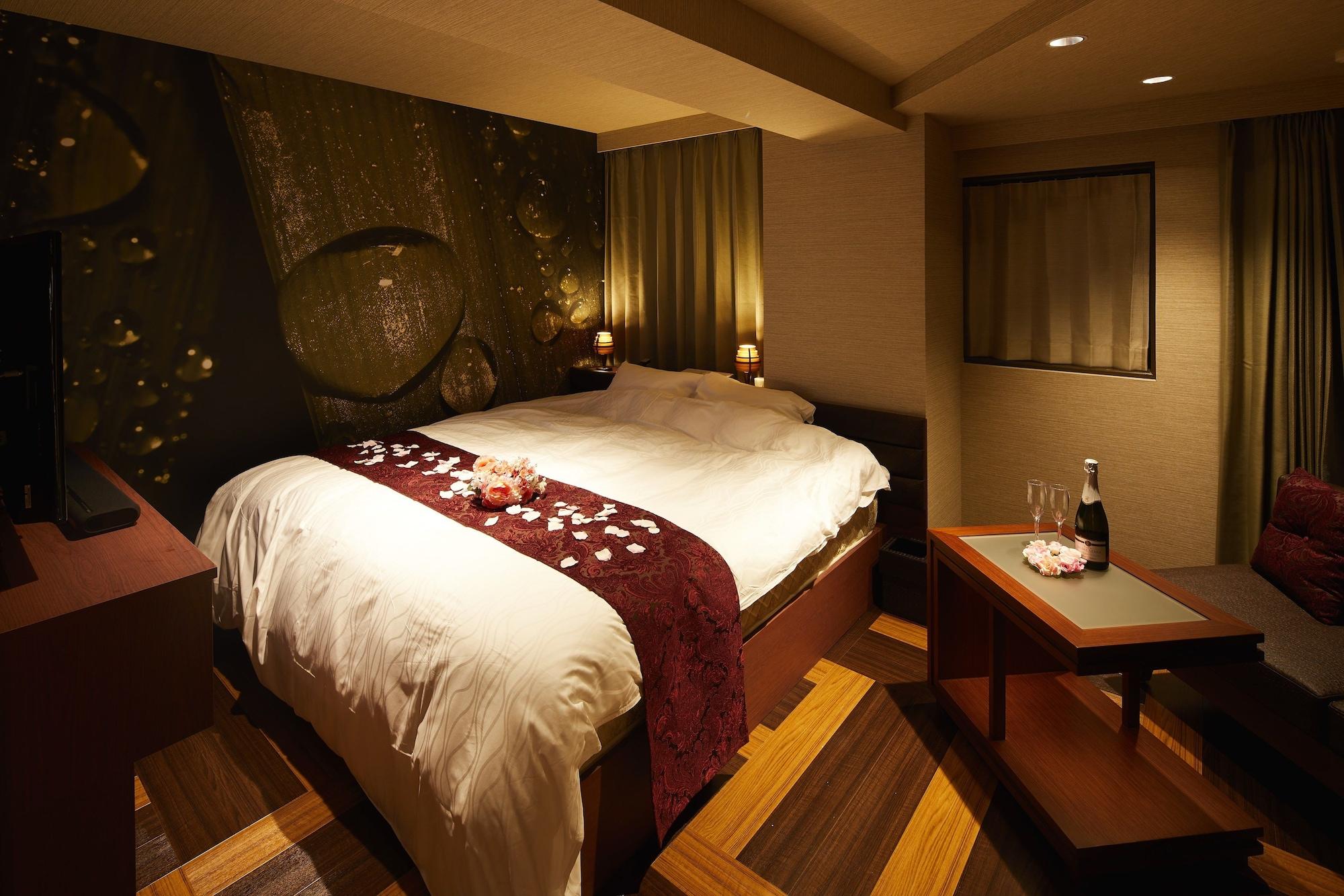 Hotel Venus Neo (Adults Only) Наґоя Екстер'єр фото